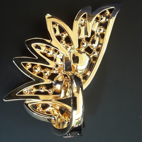 NWT! Swarovski Shimmering Wing Ring - Picture 8 of 14